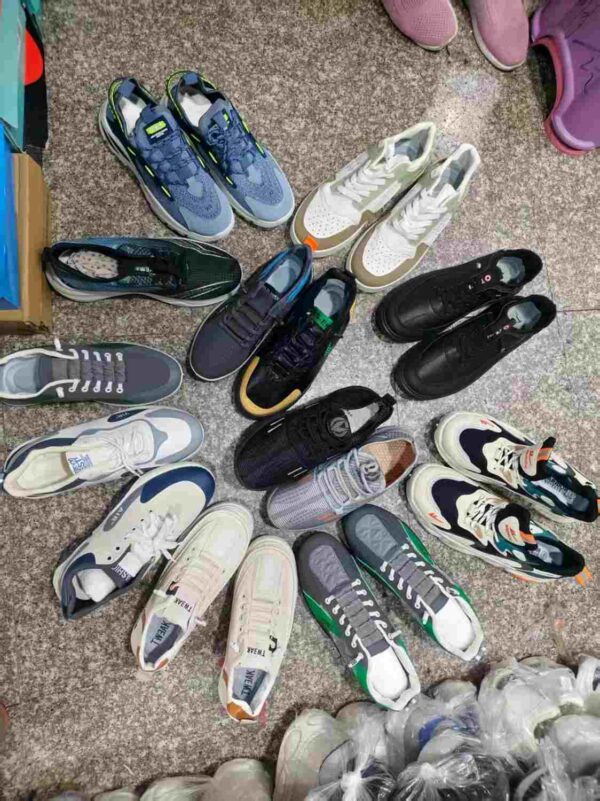 High-Quality Mixed Men’s Sneakers - Image 2