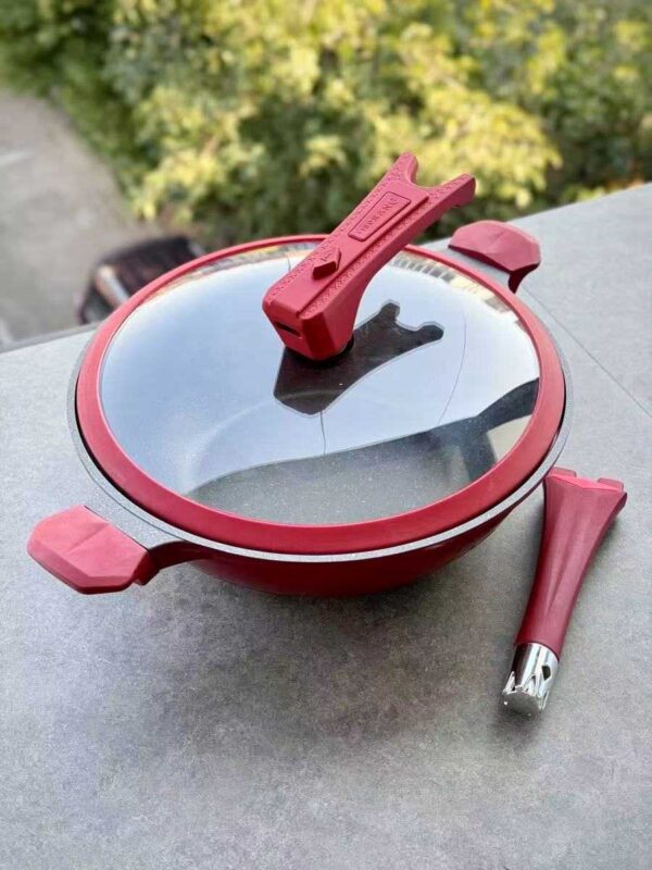 Non-Stick Wok with Steamer Insert - Image 2