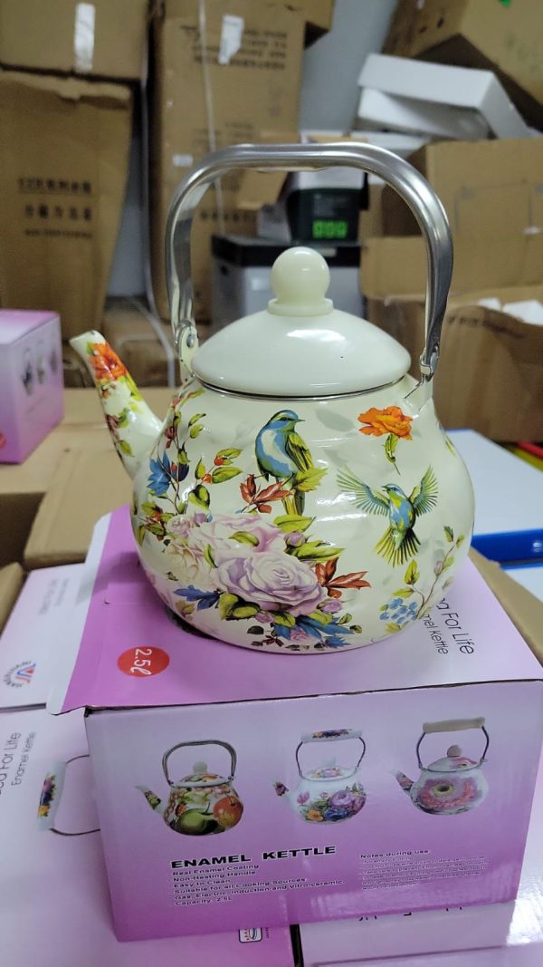 Elegant Russian Floral Enamel Teapot – 2.5L - Image 5