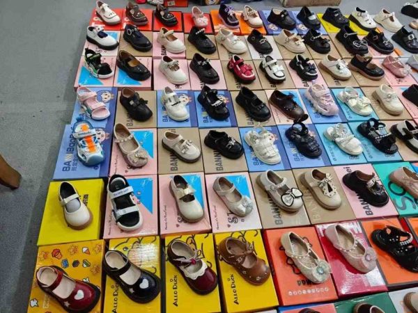 High-Quality Mixed Girl’s Shoes – Assorted Styles - Image 3