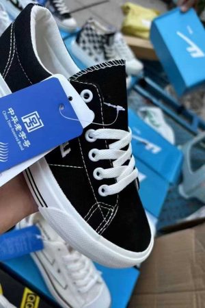 Mixed Unisex Canvas - Warrior Street Classic