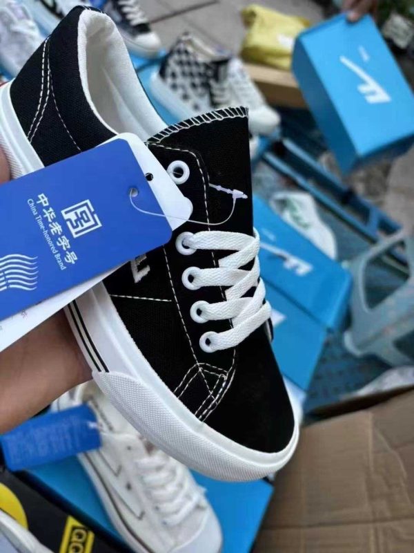 Mixed Unisex Canvas - Warrior Street Classic