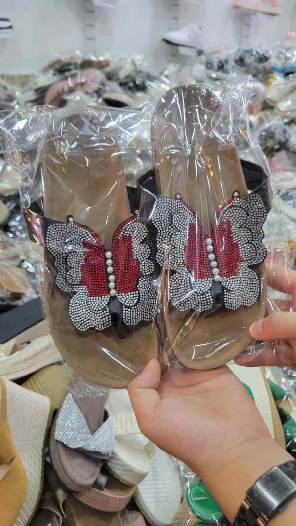 RICH ANTY Ladies’ Wedges & Clogs – Comfort Meets Style - Image 3