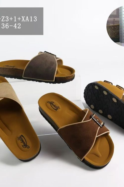 Earth-Tone Luxe Street Comfort Clogs – Ladies’ Edition