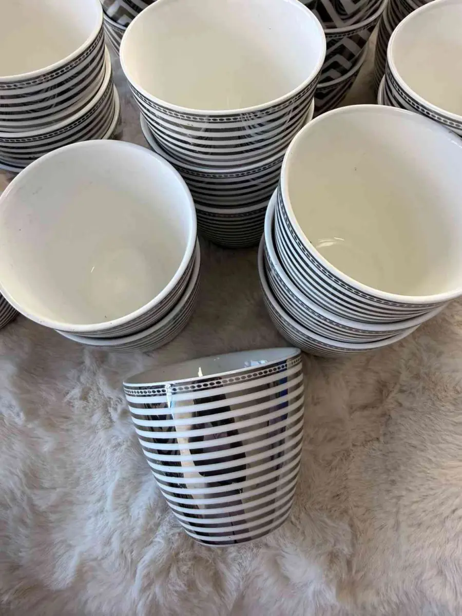 Porcelain Soup Bowls - Image 3