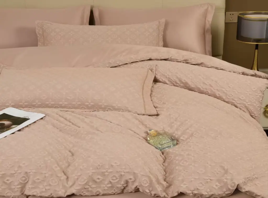 6-Piece Duvet Cover Set — High Quality Polyester (6×7)