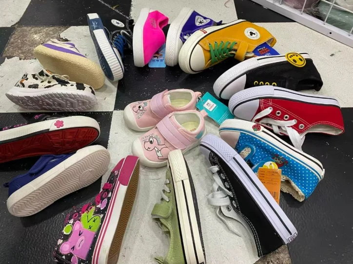 High-Quality Kids Mixed Canvas Shoes — Ages 3–13 (Assorted Designs) - Image 13