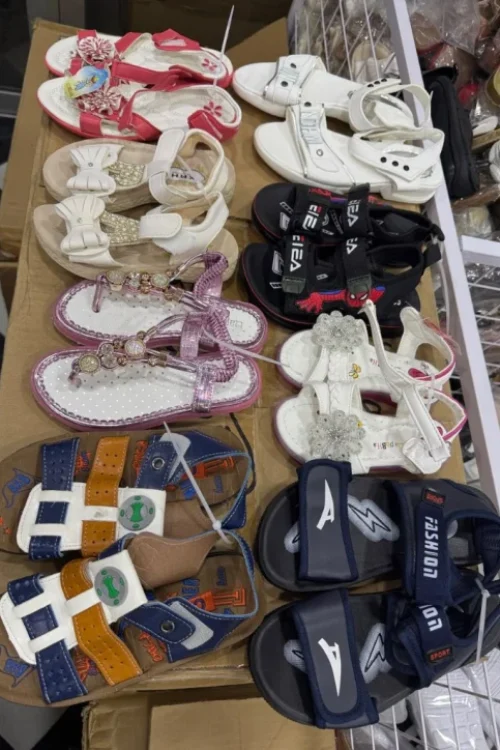 Kids Mixed Fashion Sandals — Ages 3–10 Assorted Pack