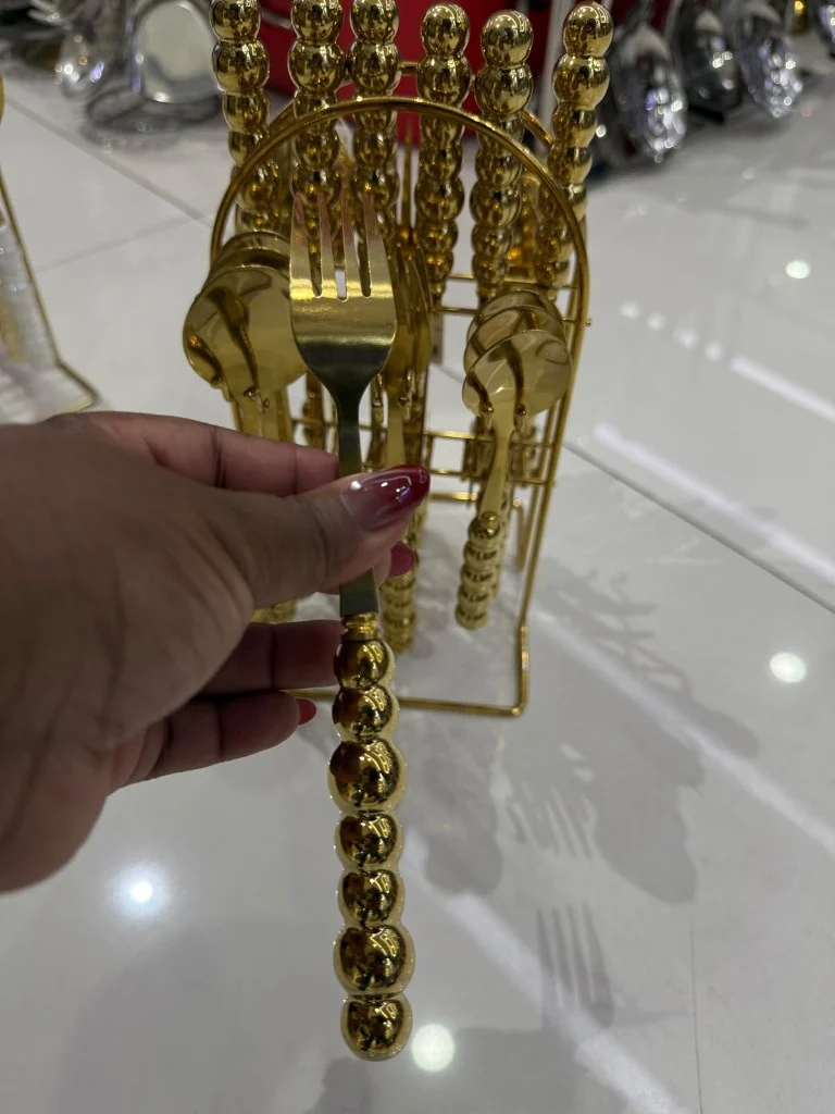 Luxury 24-Piece Gold Beaded Cutlery Set with Stand