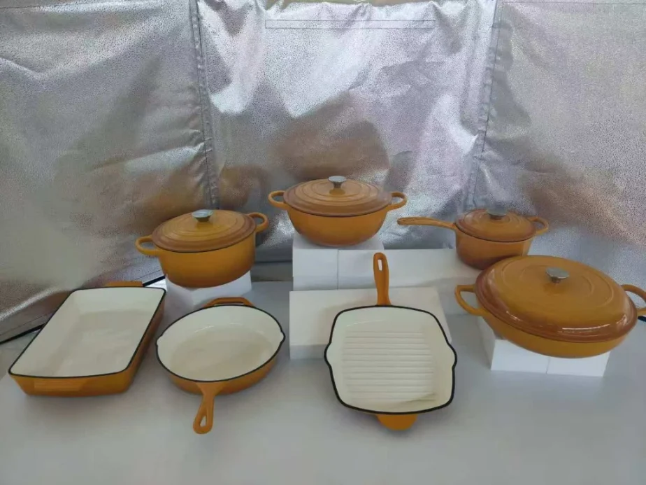 HeatLuxe Original Cast Iron 11-Piece Set — Mustard Yellow