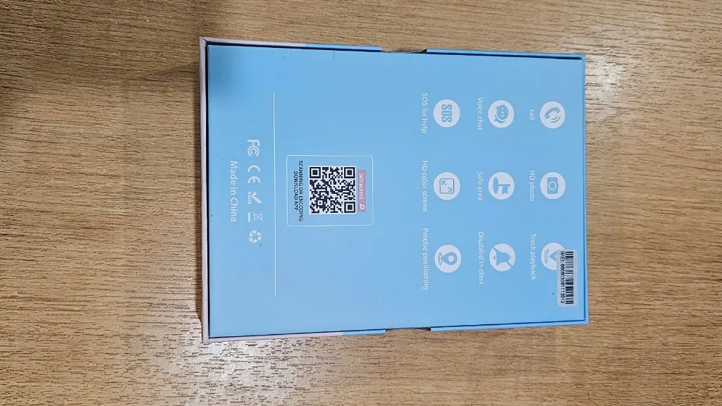 4G Kids Tracking Smart Watch - Image 3